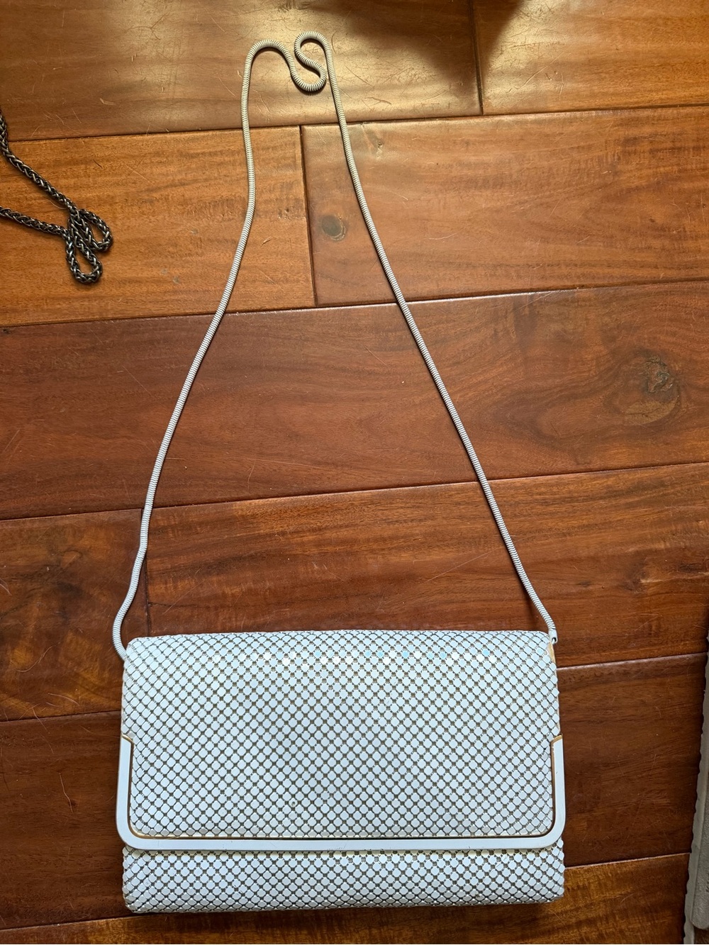 White Metal Mesh Crossbody Clutch Shoulder Bag